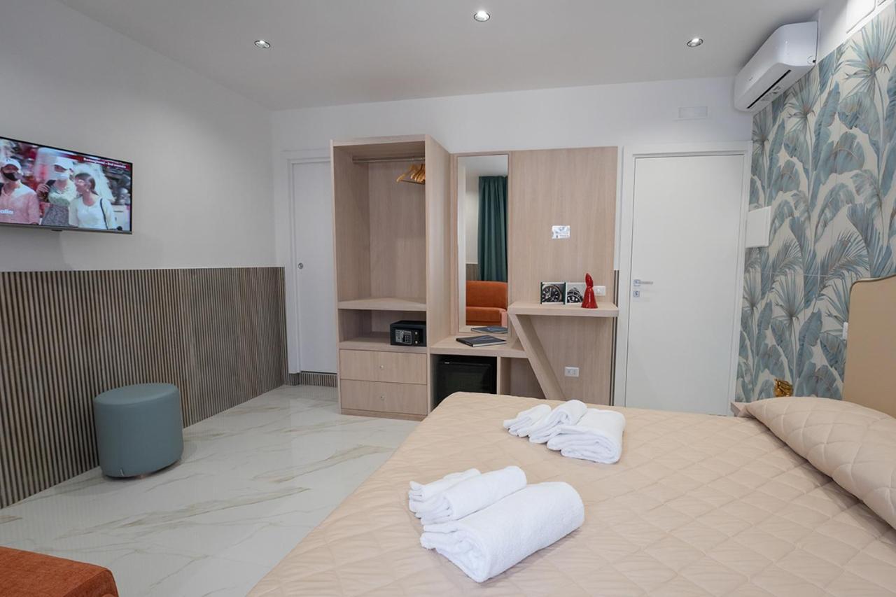 Greros H. Rooms Napoli Centro By Clapa Group Dislocated Hospitality Exteriér fotografie