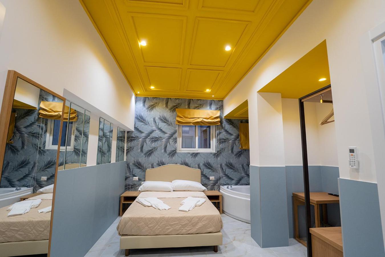 Greros H. Rooms Napoli Centro By Clapa Group Dislocated Hospitality Exteriér fotografie